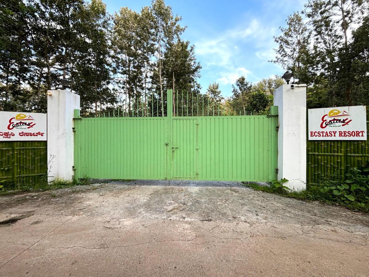 Ecstasy Tent Stay With Swimming Pool & Common Washroom Chikmagalūr 外观 照片